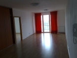 Zobraziť v plnej veľkosti BELLA REAL PONÚKA NA PRENÁJOM 3-IZBOVÝ BYT V KOMPLEXE AXTON RESIDENCE S GARÁŽ. STÁTÍM